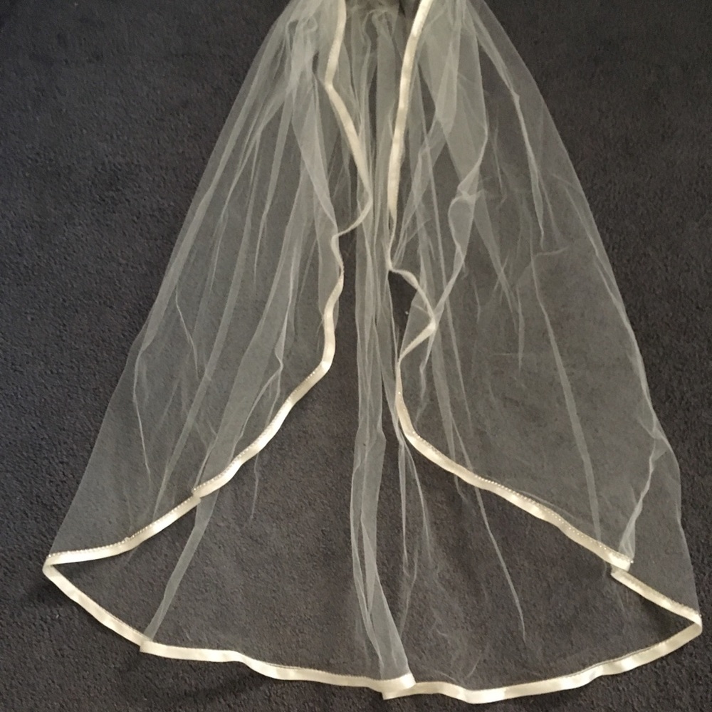 Cheryl King Bridal Veil